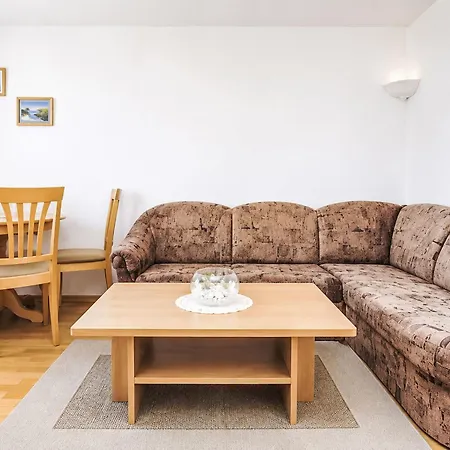 Ein Im Zweirosen By Interhome * Fažana